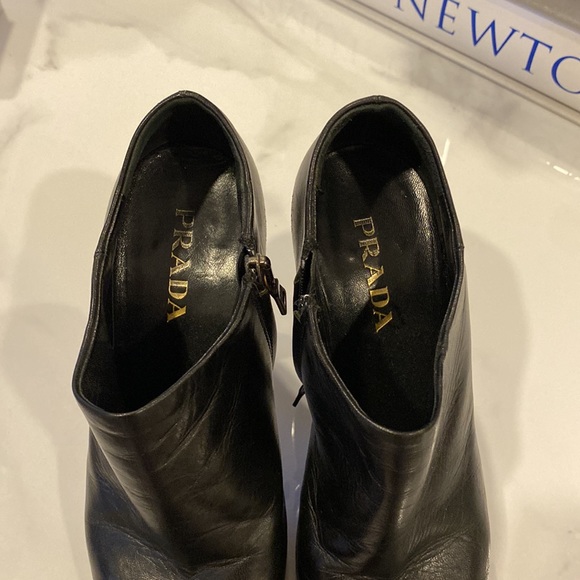 Prada boots - Picture 3 of 8